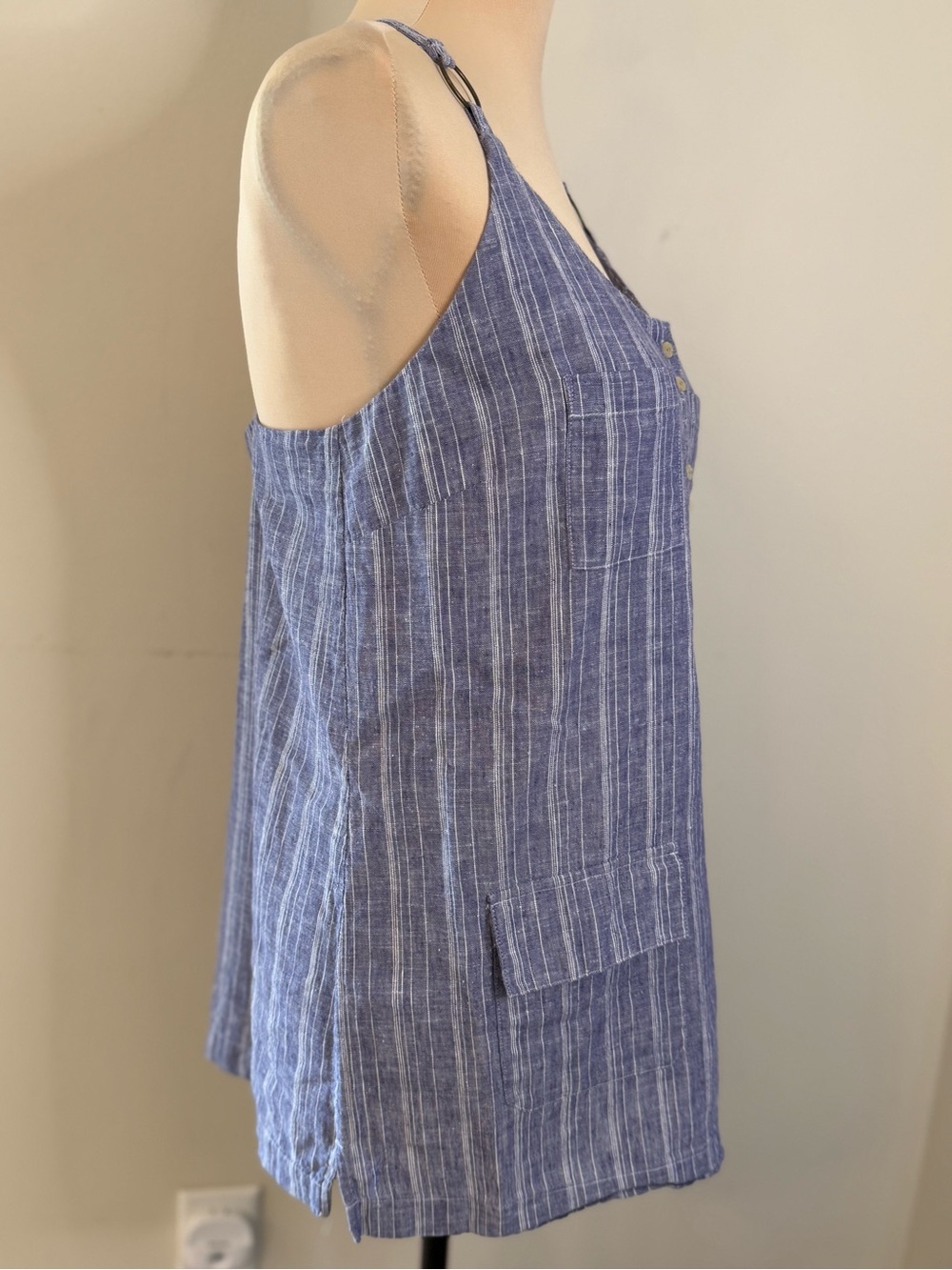 Banana Republic Heritage denim blue white stripe linen blend tank top SZ M - Picture 2 of 13